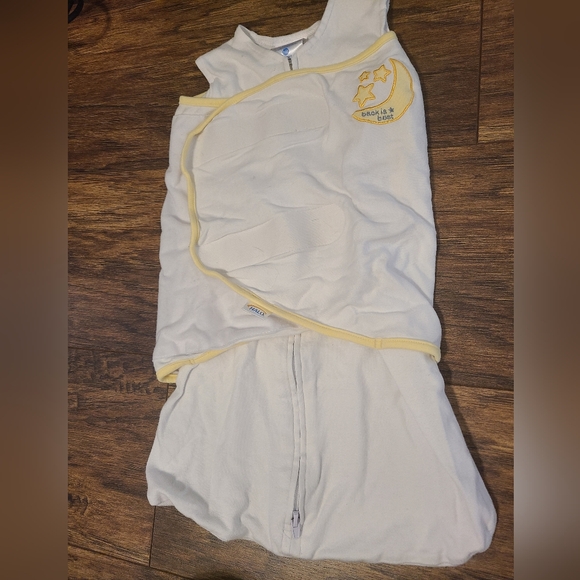 Set of 2 Halo Sleep Sack Swaddles - Picture 2 of 7